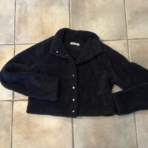 Gab and Kate black crop fleece button front jacket